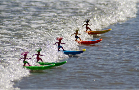 Surfer Dudes Classics Wave Powered Mini-Surfer and Surfboard Beach Toy
